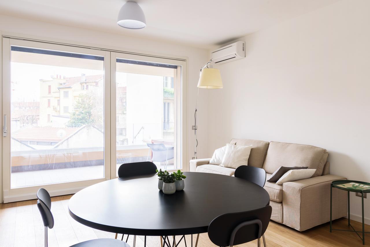 Altido Lovely 1-Bed Flat With Balcony & Free Parking ميلان المظهر الخارجي الصورة